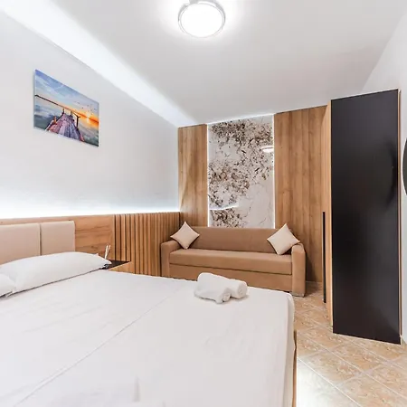 Aparthotel By The In The Beautiful