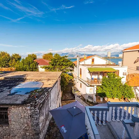 By The In The Beautiful 3* Široka